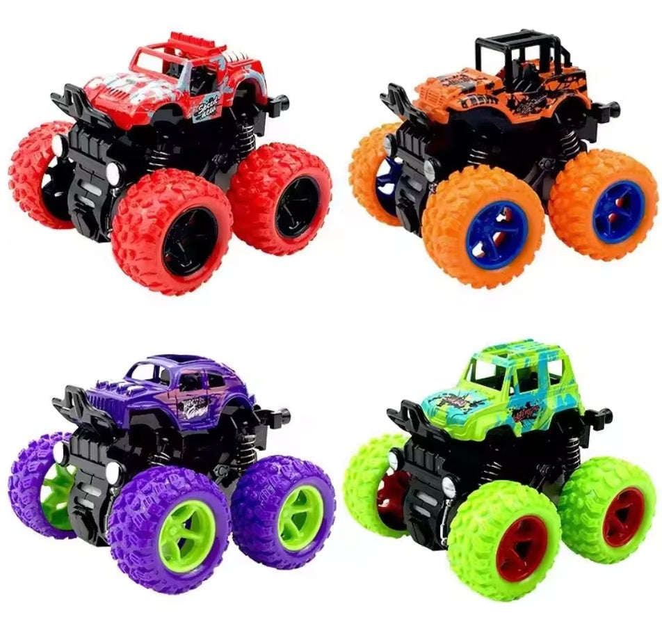 4 x Geländewagen 4 cm x 4 cm mit Friktion OVP Sonderposten Großhandel Tombola